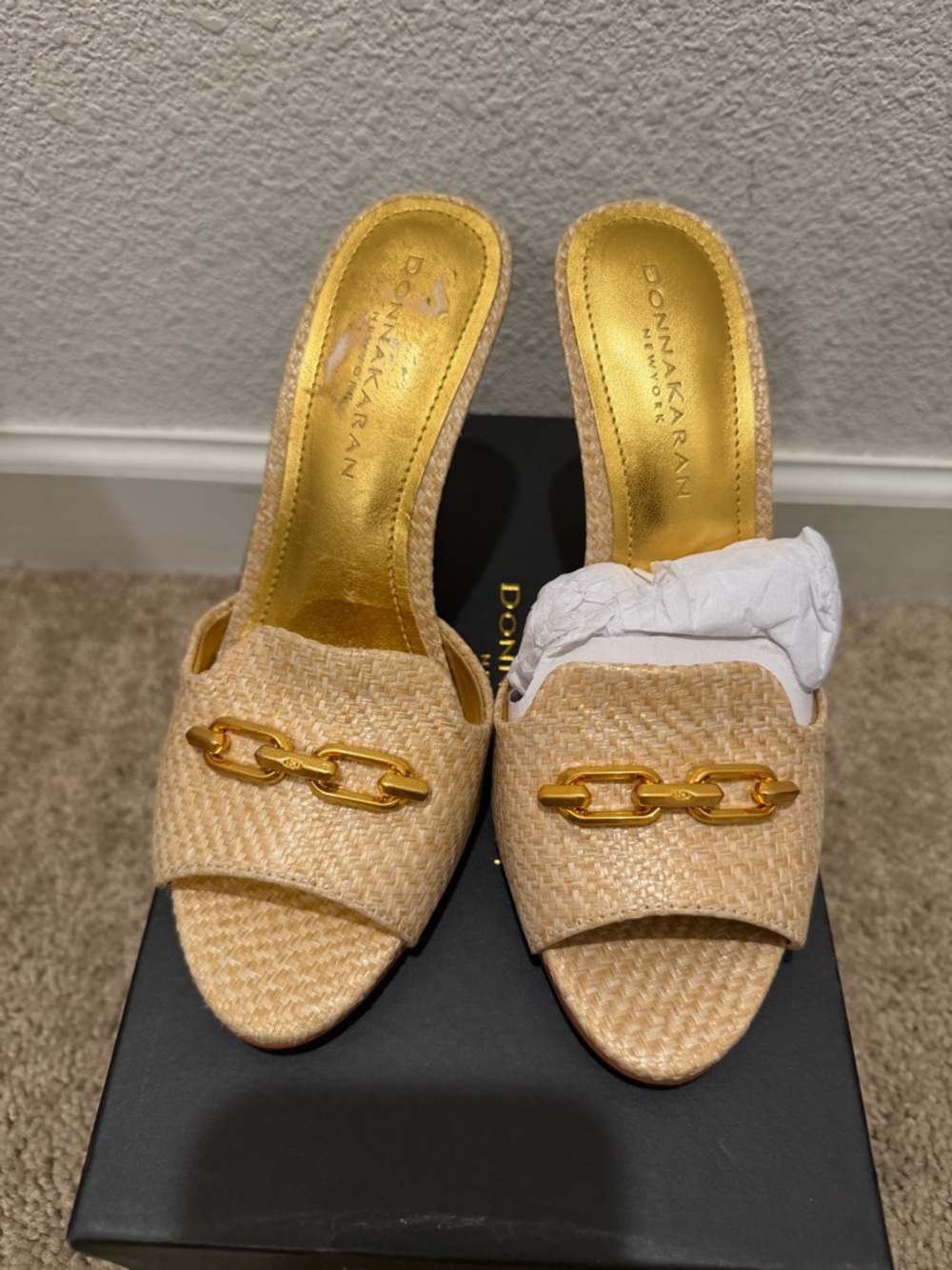 “New” Donna Karan Beige Woven Slide Mules with Gold Chain Accent size5.5